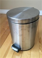 SMALL STAINLESS STEEL GARBAGE CAN