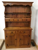 COUNTRY STYLE HUTCH- CLEAN