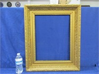 antique gold picture frame (15.5" x 20")