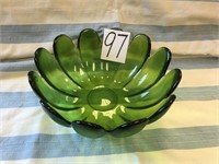 GREEN ART GLASS BOWL