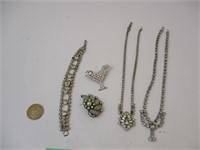 Lot de bijoux vintage