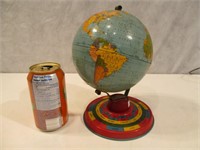 Globe terrestre en métal avec horoscope