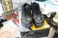 SIZE 10 STEEL TOE SHOES - USED