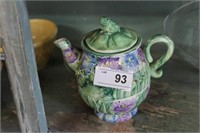 CERAMIC TEAPOT WITH CUP COMBINATION
