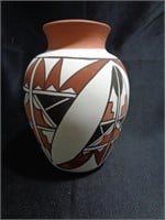 Small Vase American Indian or Southwest Pottery