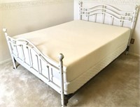 Queen Sized Bed, Memory Foam Mattress