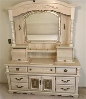 Whitewash Oak Look Mirrored Dresser