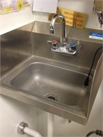 hand sink with splashes - nsf approved