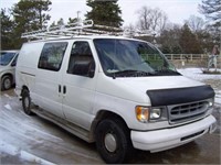 1998 Ford Cargo van with rack
