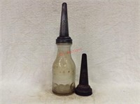 Early Dover Oil bottle & Mobiloil Spout