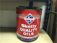 Vintage 5 Gal Skelly Motor Oil Can