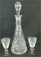 Pinwheel Crystal Decanter & 2 glasses