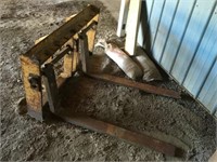 CAT Telehandler Pallet Forks