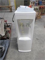 Water Cooler with Tray & Cleaner