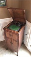 Grinnell Brothers Victrola