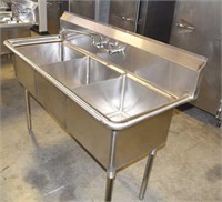 BRAND NEW 3 COMPARTMENT SINK