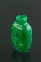Chinese Qing Apple Green Jade Snuff Bottle
