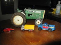 Lot de tracteur, voiture et camions vintage
