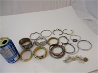 Lot de bracelets