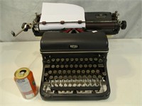 Machine à écrire en fonte 1944 Royal