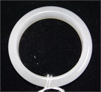 White jade bangle, with even