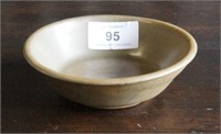 Sung period celadon glazed shallow bowl,