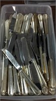 Lot of 136 banquet knife