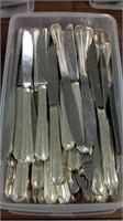 Lot of 134 banquet knife
