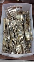 Lot of 103 banquet forks