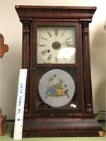Beautiful American shelf clock, mahogany c. 1870