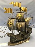 16" Metal tin ship                     (K15)