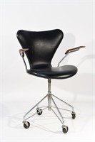 ARNE JACOBSEN FRITZ HANSEN LEATHER ARM CHAIR