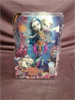 Monster High Great Scarrier Reef Doll (Glows in