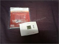 Honeywell Heat/Cool Thermostat