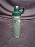 Stanley Classic 25oz. Vacuum Water Thermos