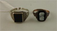 10kt white gold ring with onyx stone and
