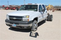 2006 CHEVROLET 3500LT CAB/CHASSIS 2-WHEEL DRIVE,