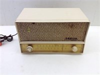 Zenith Model S-41786 AM FM Tube Radio 1960's