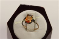 ANTIQUE 9K YELLOW AND ROSE GOLD RING