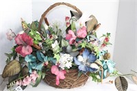 Floral arrangement in in basket