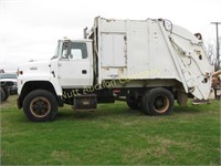 1994 Ford L8000 Garbage Truck