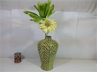 Pot à fleurs + fleurs artificielles