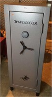 Winchester gun cabinet safe with combination