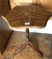 Contemporary tilt top table stand