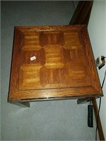 Very nice Square wooden table is 21 inches tall