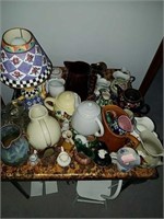 Mostly ceramic pictures, some metal, there  also