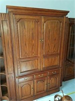 Huge Oak entertainment system with cabinets doors