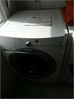 Maytag Epic electric dryer, this is in like new