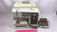 Berninia Model 1130 Sewing Machine