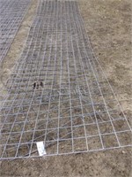 16'x48" 2 pieces wire panels - one damaged